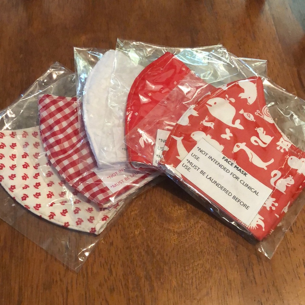 *SOLD*Pack of 5 Kids Face Masks - Red and white